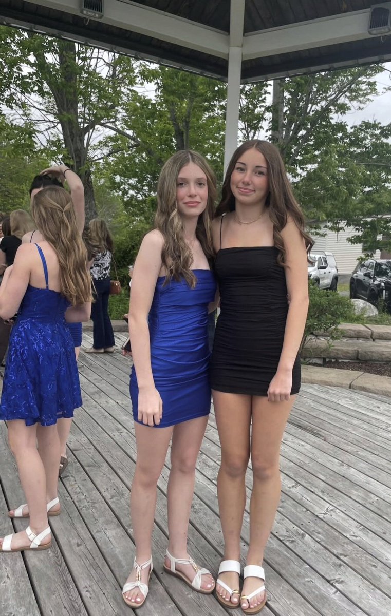 Marky_Mark119's tweet photo. Submission 

God dammit...the braces....the tongue...the very short dresses https://t.co/EzesufmK5Q
