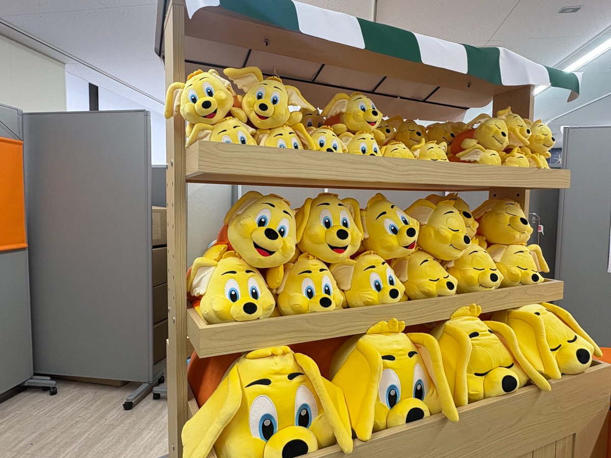 spulse_goods's tweet photo. 静岡駅ビル『パルシェ』🍊
S-PULSE STORE POP UP🏬
￣￣￣￣￣￣￣￣￣￣￣￣￣￣
出店2日目✨
今日もご来店お待ちしております🙋

📅6/19(金)~6/21(日)
🕐10:00~19:00 ※21日のみ18:00まで
📍6階 イベントスペース

出店詳細🔽
https://t.co/rC09g8pMV8

#spulse
#spulsegoods https://t.co/AvVVbDRnuT