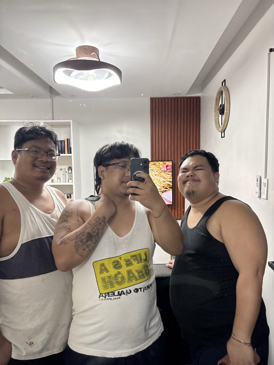 blaaaaackjez's tweet photo. 🥰 https://t.co/TGEKk3KdNd
