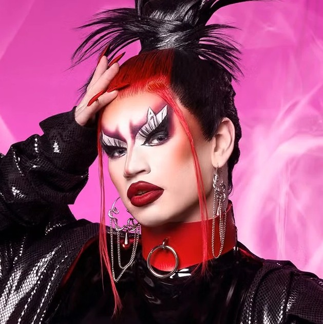 Alvideer's tweet photo. 🇬🇧 RuPaul's Drag Race UK (S6)

1. Kyran Thrax
2. La Voix 
3. Actavia
4. Marmalade
5. Charra Tea https://t.co/hpcKk7nr31