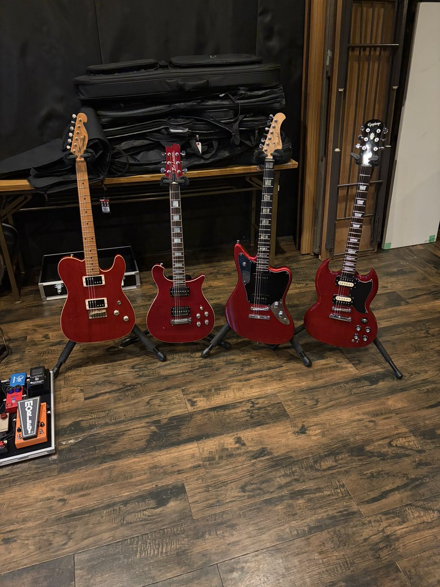 blackcatmosrite's tweet photo. 今日は足利のライブハウス大使館さんで445さんのイベントにお邪魔してます！
オープンは11時から！ https://t.co/tQF4klkhgy