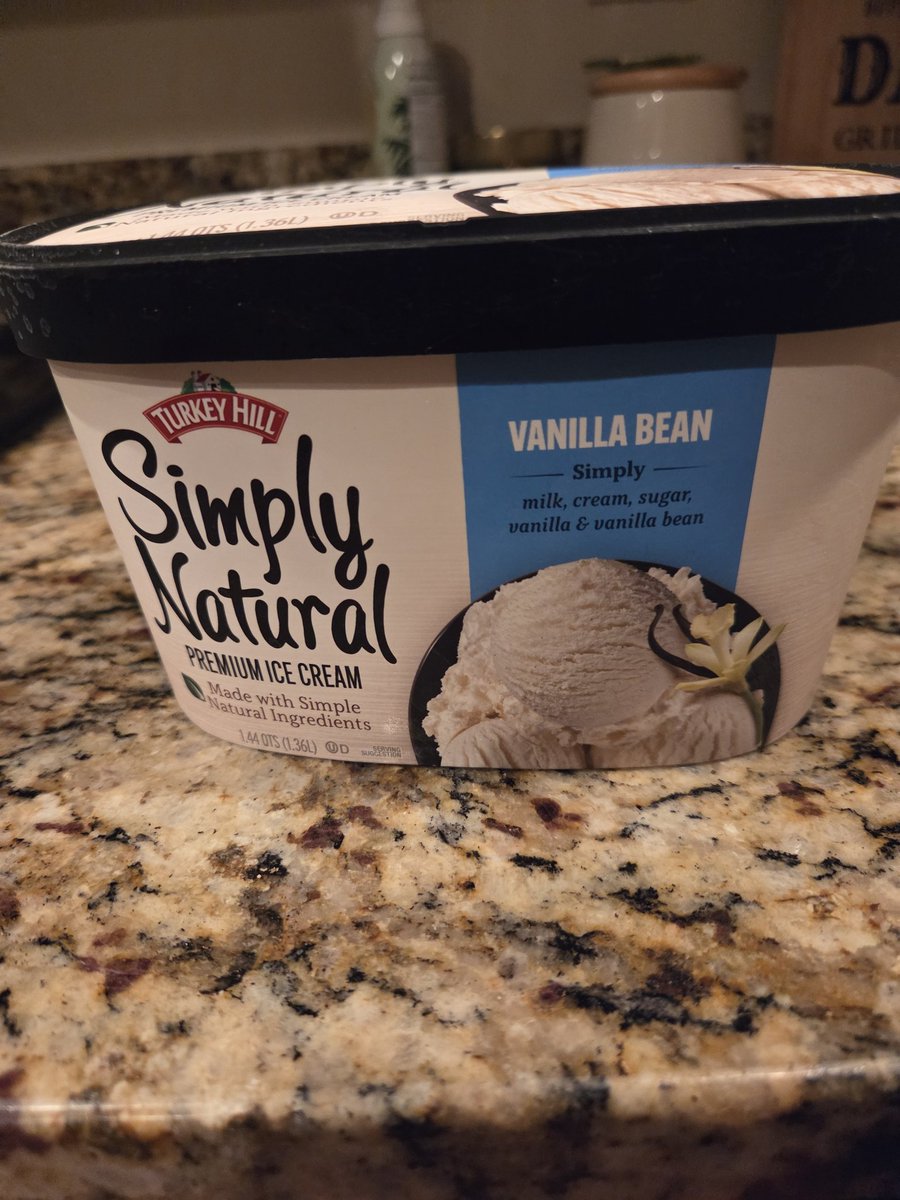 CathyUmbeh77724's tweet photo. @honeysuckletn @DangerousThinkg The actual name is Turkey Hill Simply Natural. https://t.co/W6XjhUrKeG