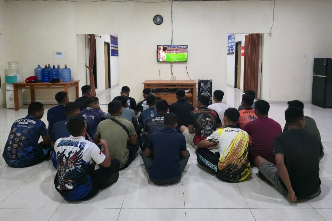 koops_3's tweet photo. Prajurit Kodau III Nonton Bareng Piala Dunia 2026, Saksikan Laga Sengit Skotlandia vs Morocco

#militerudara
#puspentni
#Koopsudnas
#swabhuwanapaksa https://t.co/jSjA10r6Jr