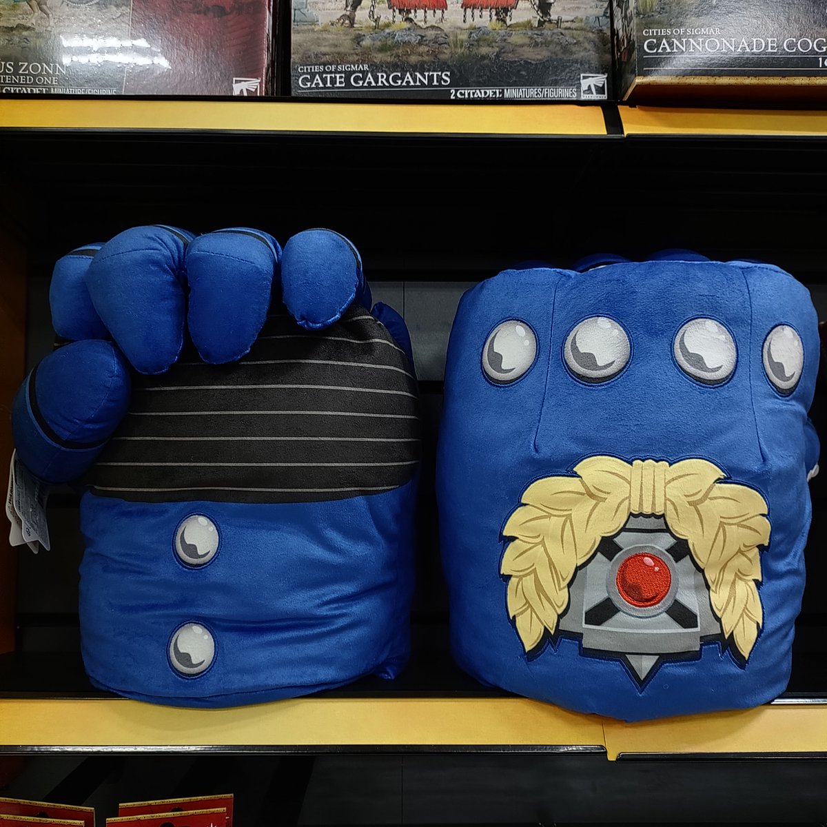 11時オープン！ 本日発売の新製品！ ……なんかかわいいやつあるな