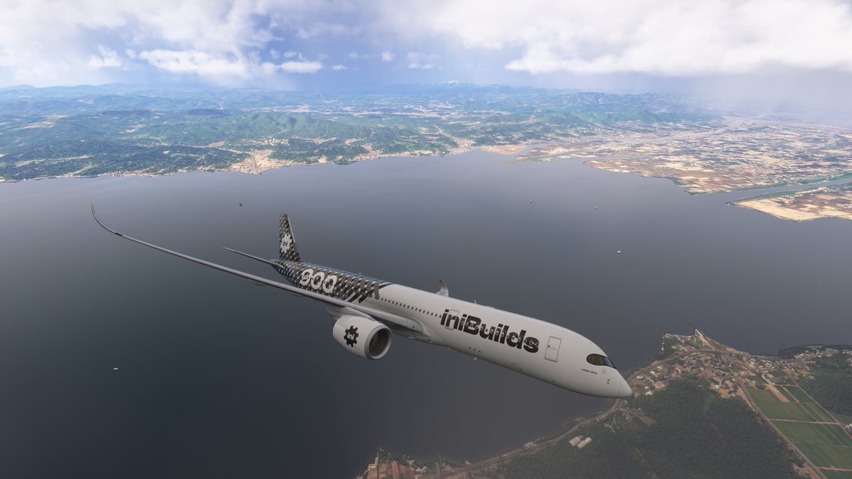 satoshi_exe_'s tweet photo. 超久々のエアライナー。
A350で出雲→那覇

頑張ってエアバス機の飛ばし方を思い出しながら、なんとか梅雨でじめじめの本州から晴れの南国へフライト成功。
燃料補充失敗してて超ギリギリでしたがｗ

#MSFS2024 #FlightSimulator 
#フライトシミュレーター https://t.co/ns3BNfmPpI