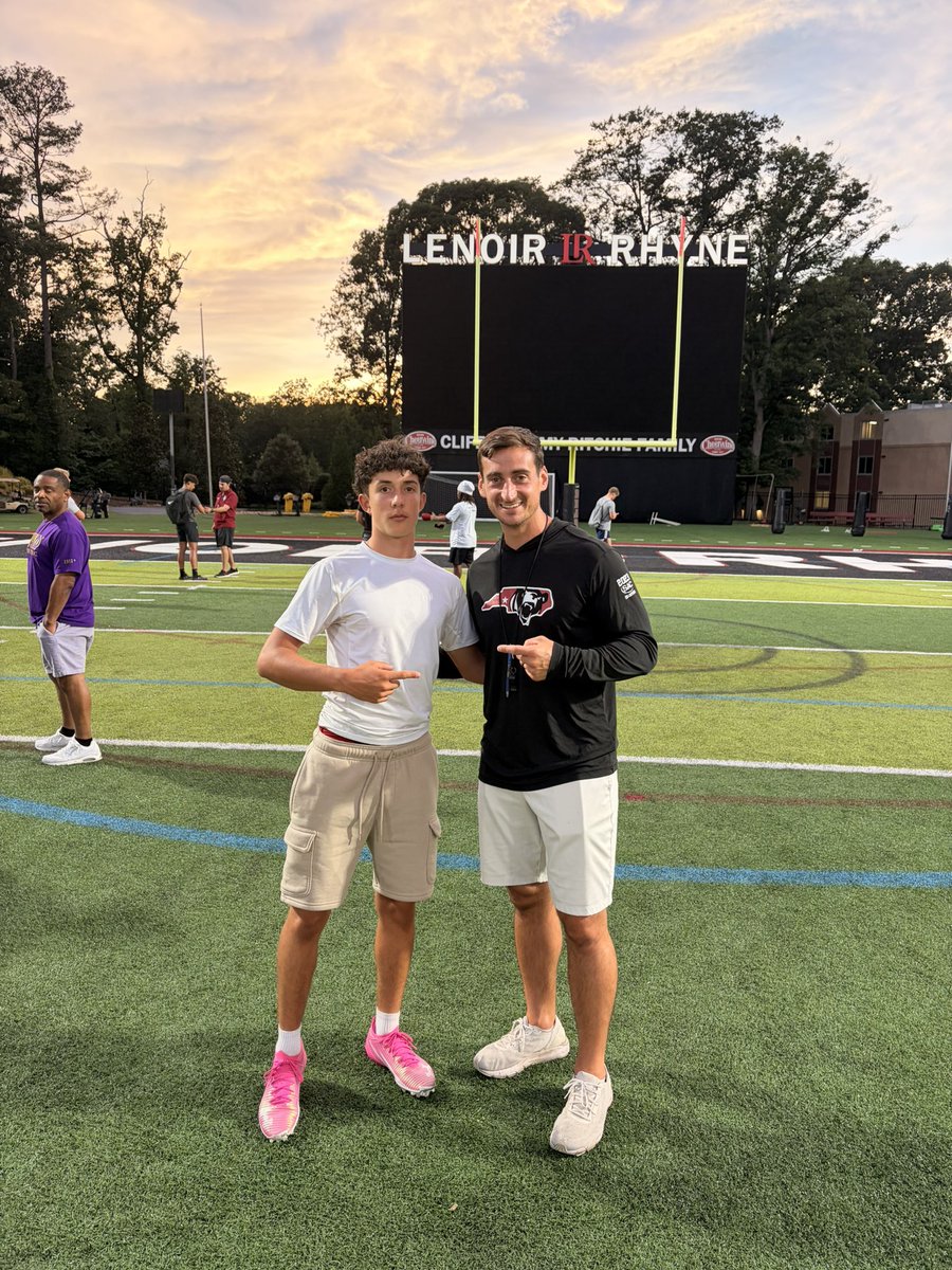Eli_Lopez_12's tweet photo. Thank you again @coachSocha @CoachSDeMeo For the invite! Had a blast today, wonderful camp. Excited to keep in touch for the future! https://t.co/jaIDV6VVC1