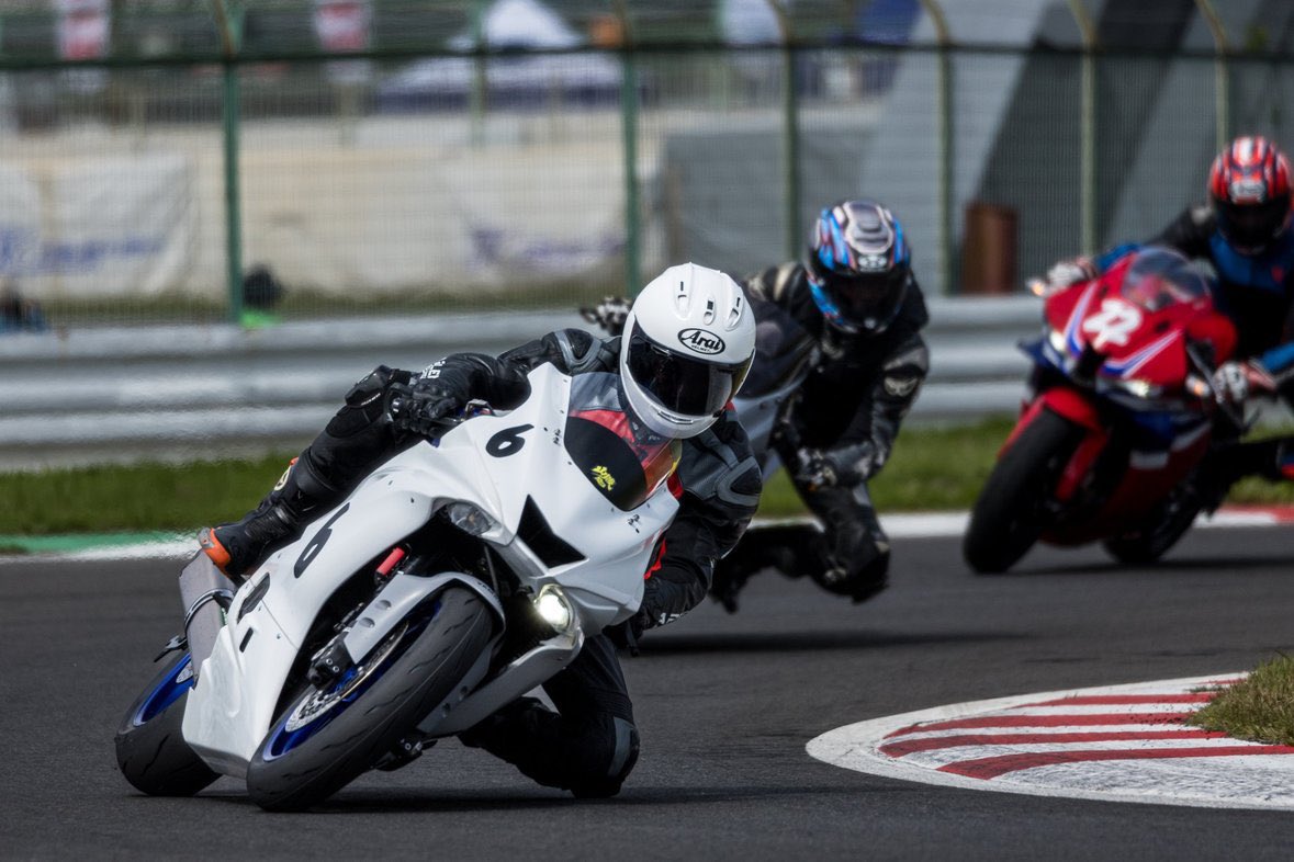 KrtFactory's tweet photo. おはようございます！
9/19(土)筑波サーキット コース1000
#KRT耐久/#KRT走行会
初日からたくさんのエントリーありがとうございます😆

走行会枠は 定員の半分以上のエントリーをいただいております🙌
耐久レースも初開催ながら続々とエントリーがありホッとしております😌

走るだけじゃない、見ても楽しいイベントにしますので
エントリーお待ちしております🤩

走行会: https://t.co/iTb7p6Jghg
耐久レース: https://t.co/ymasz4fh8a