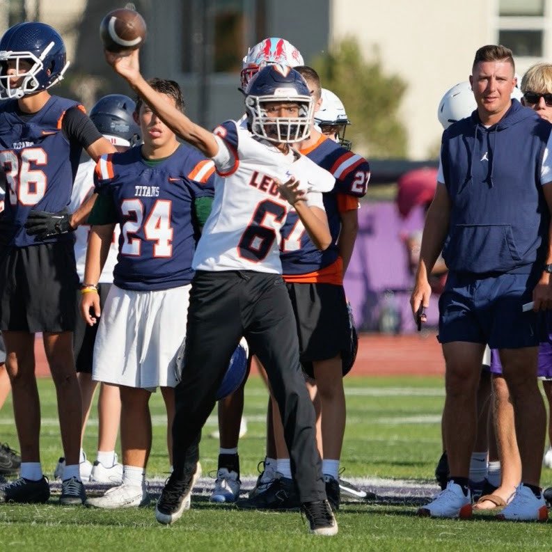 Xavier_A_Will4's tweet photo. Listen & Learn, Focus and Execute
Scrimmage numero Dos โ๐ผ
#quarterback #freshmanyear #qb1 #dotthrower #beuncommon @jtheaps9 @LegendHSFB @BrandonHuffman @TomLoy247 @PrepRedzoneCO @adamgorney @247recruiting @PreWarWesley https://t.co/kLP91bQNTH