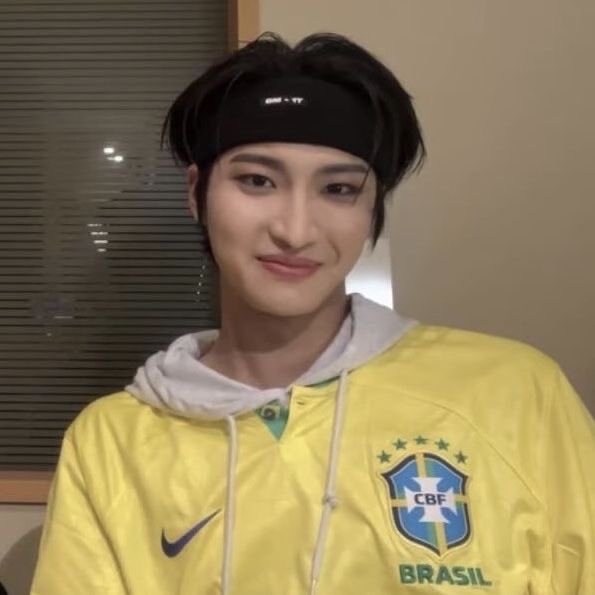 katidojin's tweet photo. Ainda tô aprendendo o fanchant https://t.co/SHQeJtTKWI