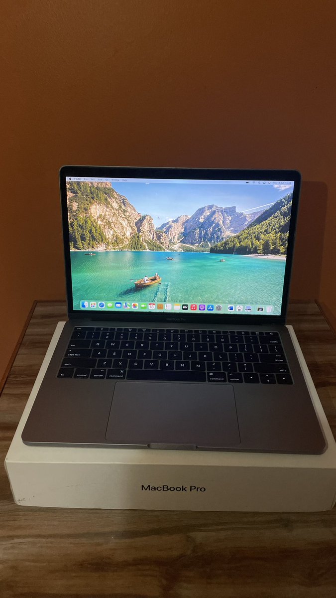 knonby's tweet photo. Wts macbook pro 2016 8/256gb i5
cc 121 jarang dipake minus pemakaian 
5.500.000 nego oke 

Dijual cepat karena jarang dipake &amp; BU  💫 fullset! free microsoft office, keyboard, tas &amp; kipas cooler laptop
#zonauang https://t.co/4Ofi7i3fbS