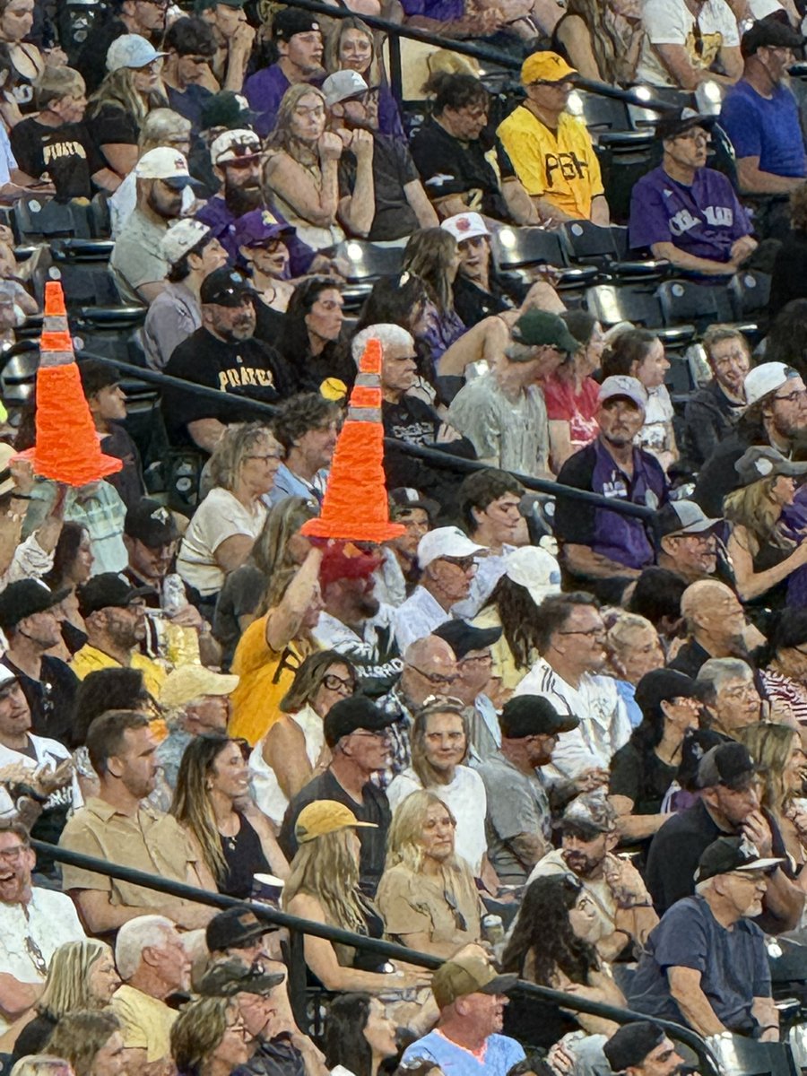 challer3_'s tweet photo. Cones are RAISED @nickturani https://t.co/pGY3nq4CXu