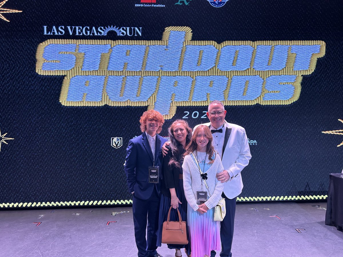raybrewer21's tweet photo. Thank you, Las Vegas!!
Celebrated my 30th anniversary at Greenspun Media Group/ Las Vegas Sun this week. Honorred to tell stories about our communiry, especially when it comes to championing young athletes. Here’s to the next 30. Let’s keep eating,
@lasvegassun! #sunstandout https://t.co/1K7EbSU1jY