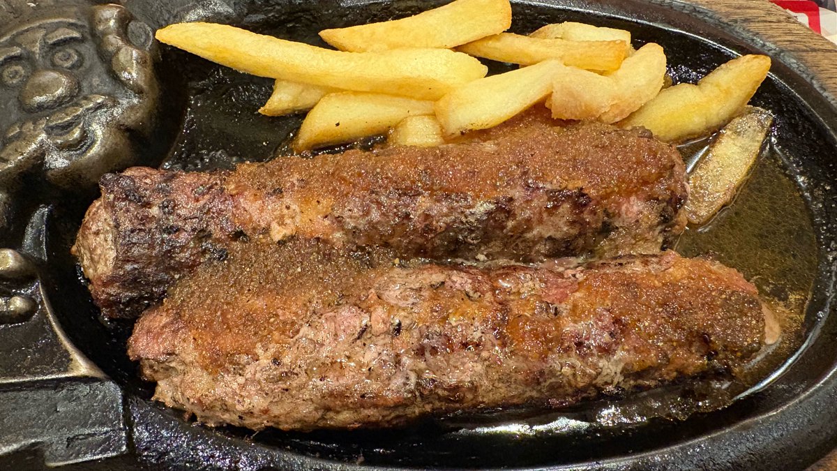 teresapandaaa's tweet photo. てれ肉🥩をしに来たということ https://t.co/YBO94hbe2X