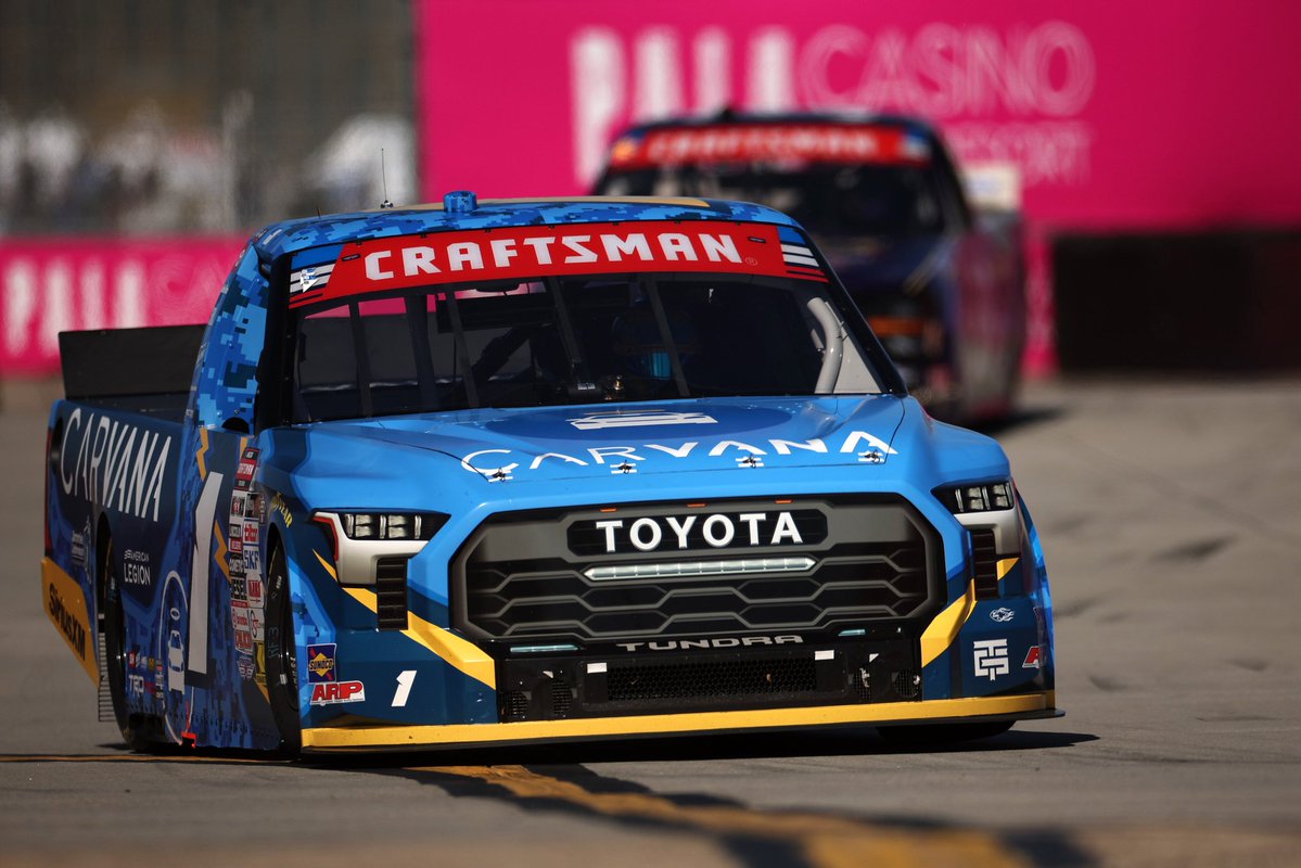 NASCARIndycar48 tweet media