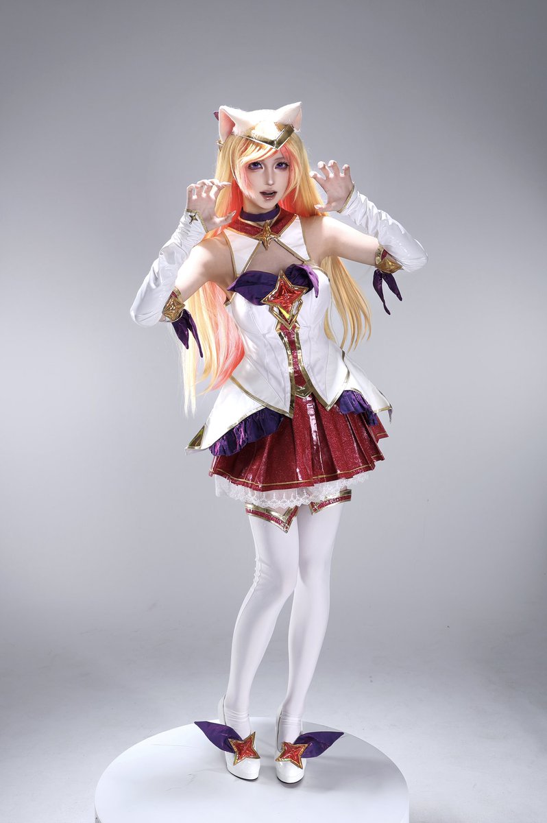 Sujo23210's tweet photo. #lol #阿狸 #星之守护者 #Ahri https://t.co/qYq9rNFN2B