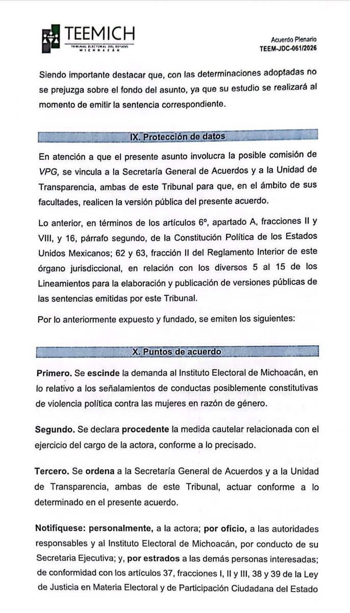 CarlosTorresF_'s tweet photo. 🚨 Tribunal da revés al mayoría de Morena en @CongresoMich y obliga a no censurar a Grecia Quiroz

La alcaldesa de Uruapan Grecia Quiroz confirmó el revés que recibió la mayoría morenista y aliados en el Congreso del Estado de Michoacán tras la censura que recibió de parte de los legisladores para no permitirle el paso a la edil al recinto legislativo.

En un post de redes sociales, la esposa de Carlos Manzo, sostuvo que el Tribunal otorgó medidas cautelares a favor de la edil que le permiten el libre acceso al recinto legislativo al cual le fue negado el paso por la mayoría morenita. 

"Hoy quiero compartirles una victoria que no es solo mía, sino de todas las mujeres y de toda la gente de Uruapan. El Tribunal Electoral del Estado de Michoacán (TEEM) ha emitido medidas cautelares a nuestro favor, obligando al Congreso del Estado a garantizar mi libre acceso, tránsito y permanencia en sus instalaciones”, sostuvo Grecia Quiroz.