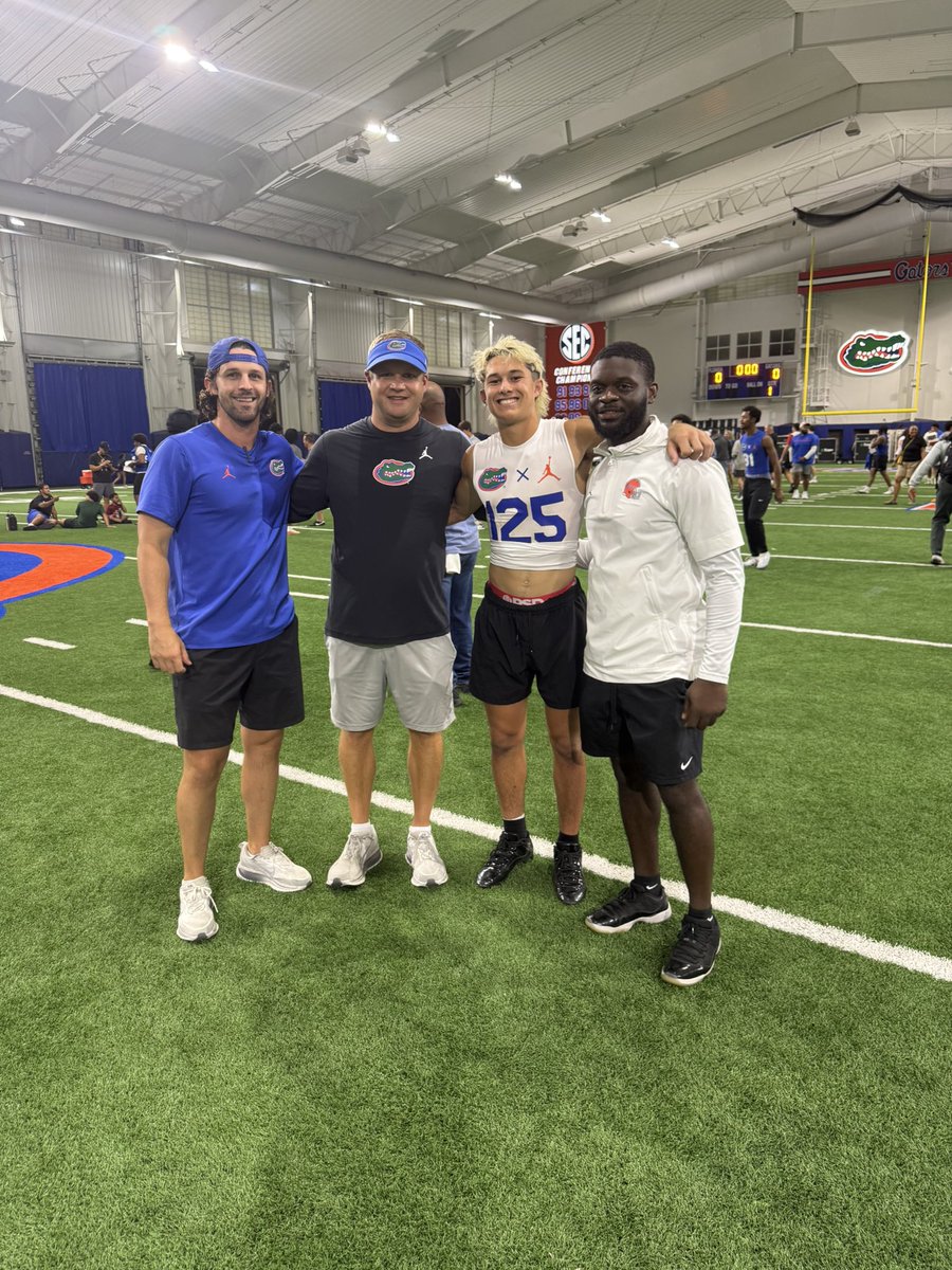 barrettprice_'s tweet photo. After a great camp and conversation with @CoachDavisWR and @CoachTMcKnight , I’m Blessed and Grateful to receive an offer from the University of Florida
#GoGators🐊
@vakakes @SpainParkFB @BuckFitz @jaxon_rose8 @Hunter_DeNote @NCEC_Recruiting @TomLoy247 @Andrew_Ivins @ChadSimmons_ @SWiltfong_ @samspiegs @CharlesPower @BrandonHuffman @GregBiggins @BlairAngulo @raisingchamps_