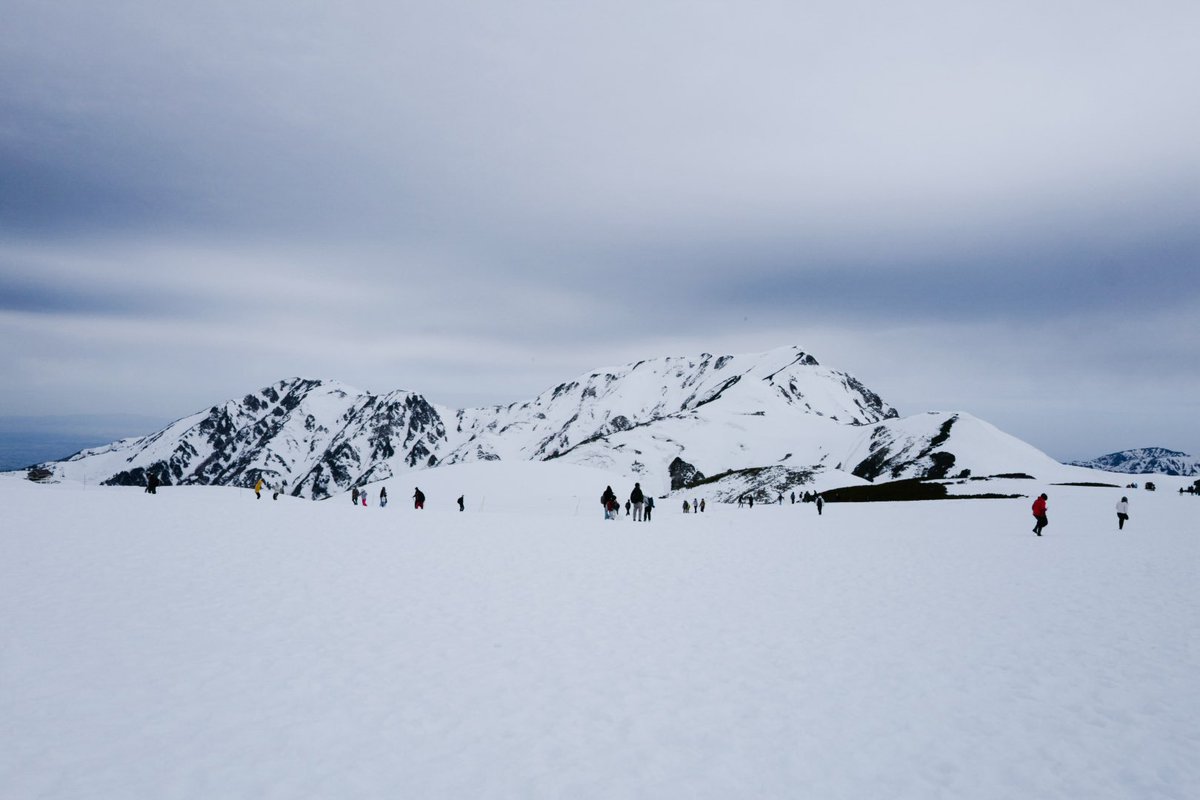 ryosukegraphy's tweet photo. GW立山黒部アルペンルート・上高地旅

"普段は見ることのできない景色にも圧倒されながら、身体全体で風景の内部に入っていく。そして、その場所での移動そのものに心地よく浸る。

そんな旅だったと感じています。 " https://t.co/mS2fm3KgmE