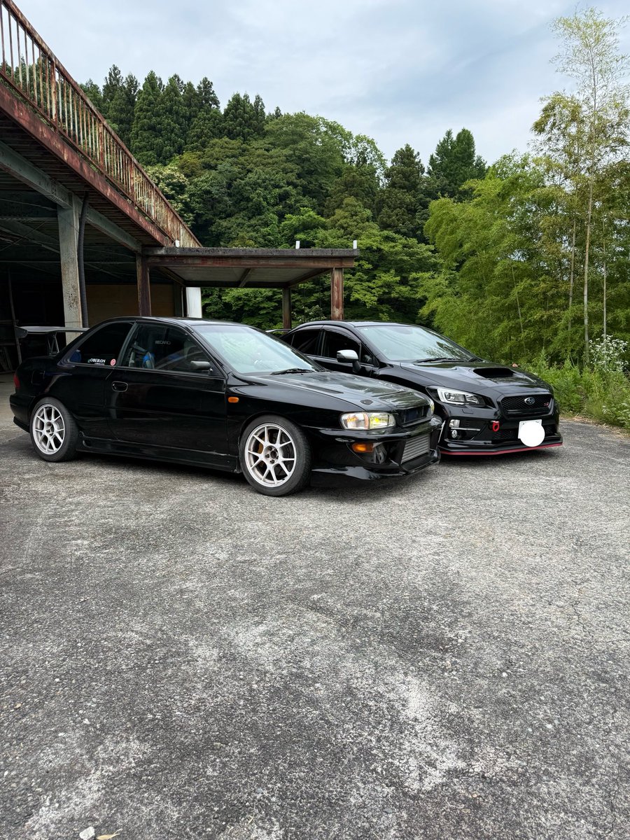 vab_GC8's tweet photo. #とにかくWRXSTIを貼ろう 
1人カーミーティング https://t.co/SQA71bsl0W