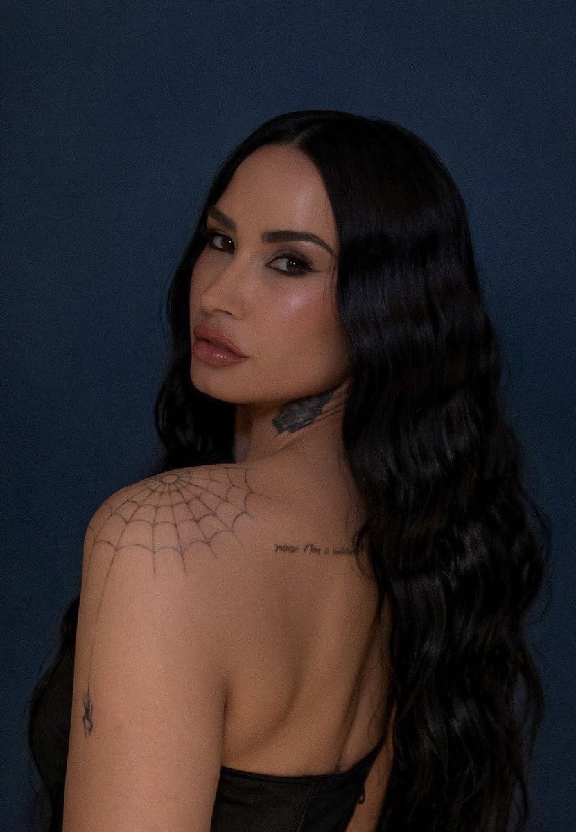 demisgallery's tweet photo. demi lovato, 2025. https://t.co/cPGUGp2ZhS