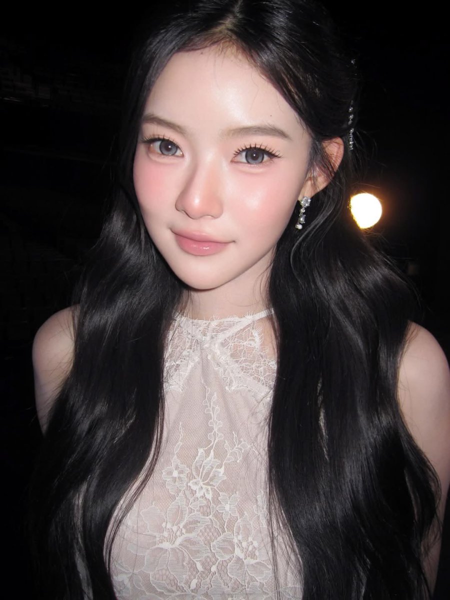 iimeimuayy's tweet photo. เซทนี้รูปโปรดตลอดปายยยย มองตาคู่นี้ทีไรก็หายเหนื่อยแบบปลิดทิ้ง ดวงตาคู่นี้และรอยยิ้มทำให้มีพลังในการเรียนและพัฒนาตัวเอง และยังเป็นทั้งความสุขที่มีเสียงหัวเราะ รอยยิ้มและกำลังใจในการใช้ชีวิตต่อ รักมากเลยนะ https://t.co/NcBt7Em2XJ