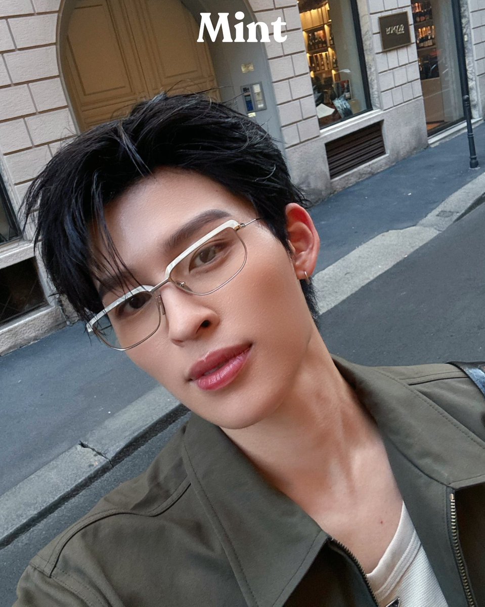 dumpie_png's tweet photo. Wajar ga sih umur 26 udah jadi papah papah gini 😡 kek PAPAHH BAYARIN KUMON DEDE!! https://t.co/MVgEYgc9BW