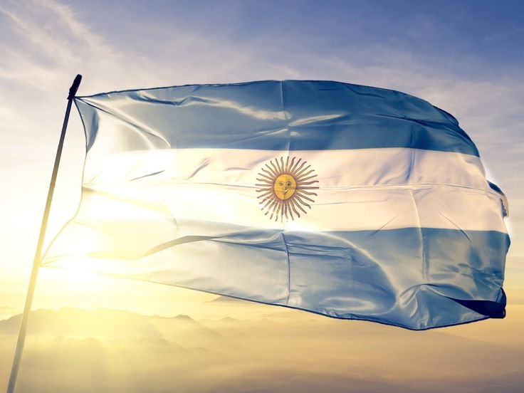 SergioGCasas's tweet photo. Hoy celebramos uno de los símbolos más queridos de nuestra Patria. La Bandera Argentina nos abraza en nuestra historia, nuestras luchas y nuestros sueños compartidos.

En homenaje a Manuel Belgrano, recordamos su legado y reafirmamos el orgullo de ser argentinos.

 🇦🇷❤️ https://t.co/LhVoPyEszg
