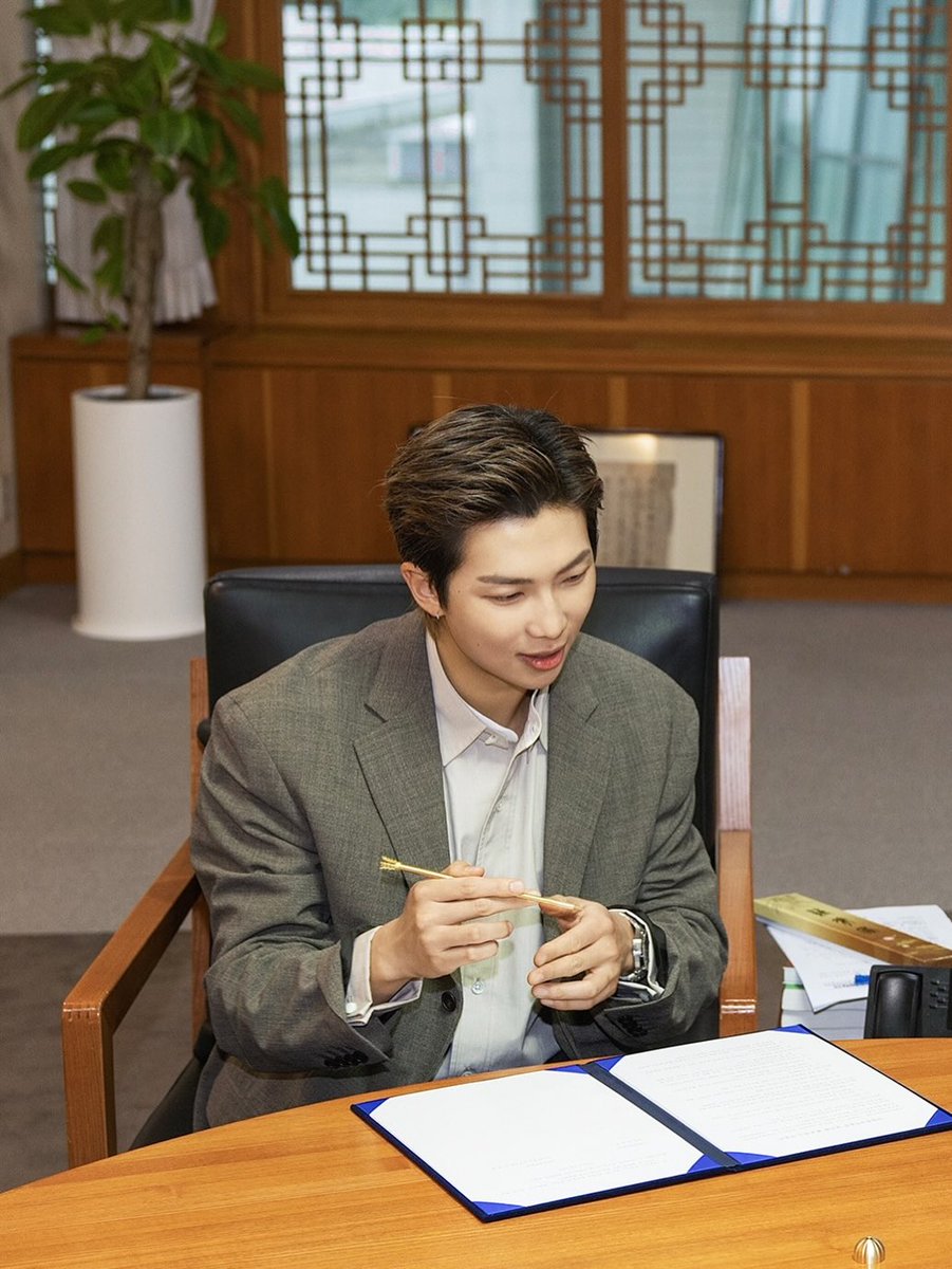 BTS_IndoTrans tweet media