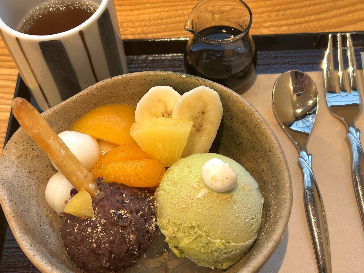 ___reitou's tweet photo. 宝石を、見て https://t.co/rPbQ536vxD