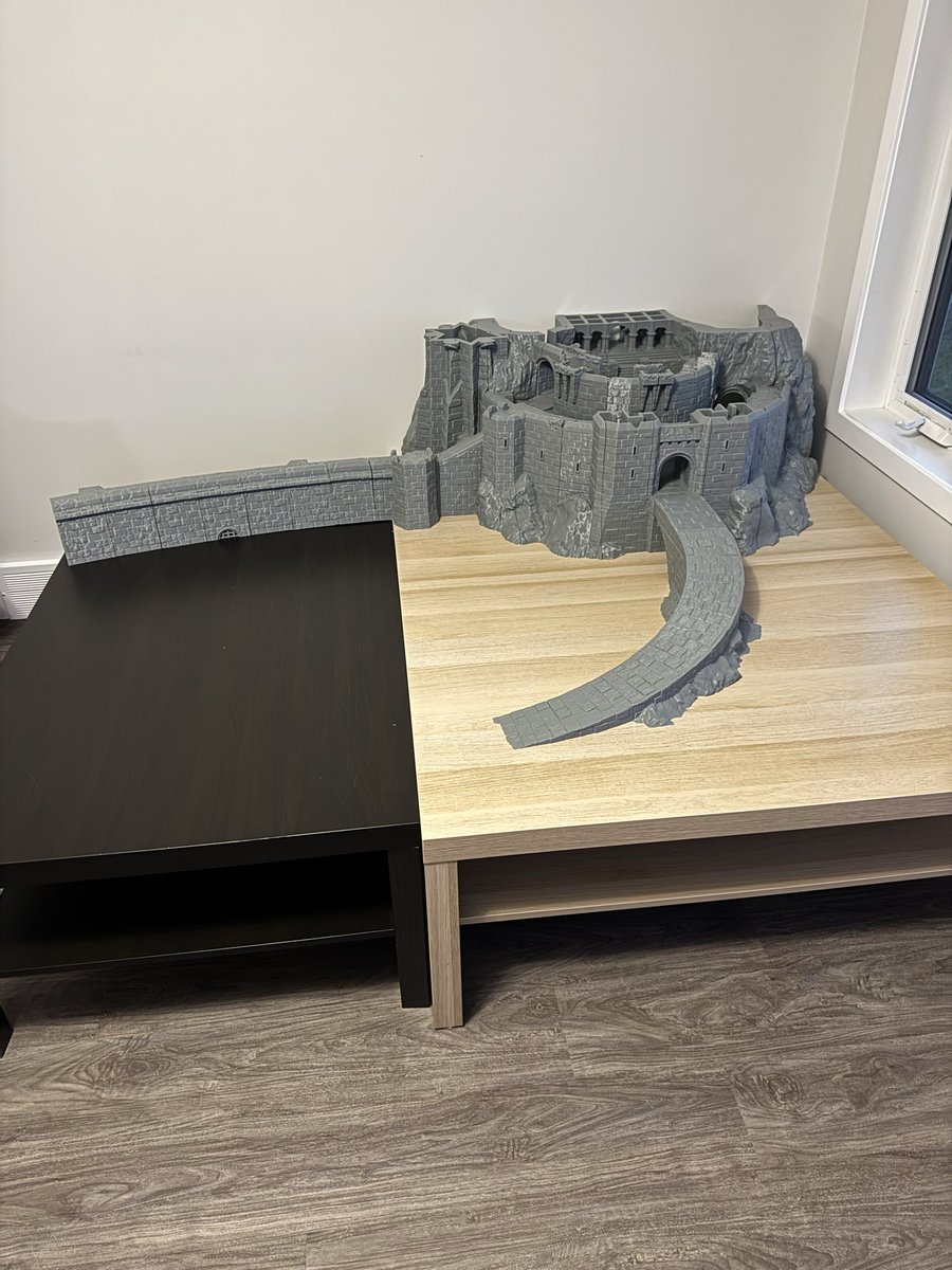 redoubt83's tweet photo. Tomorrow it begins. Back to Helm's Deep.

I got a thing for some LOTR chick and wonder what they would think of this. https://t.co/Xvu0alzXcM