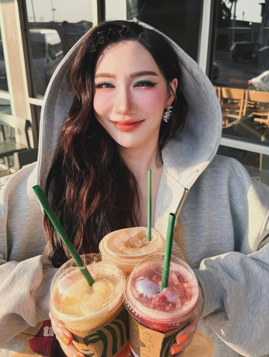 mzerafa's tweet photo. มาแบบนี้ใครจะทน 😳🥴 🌟🥹 https://t.co/Vv5BAbcRAM