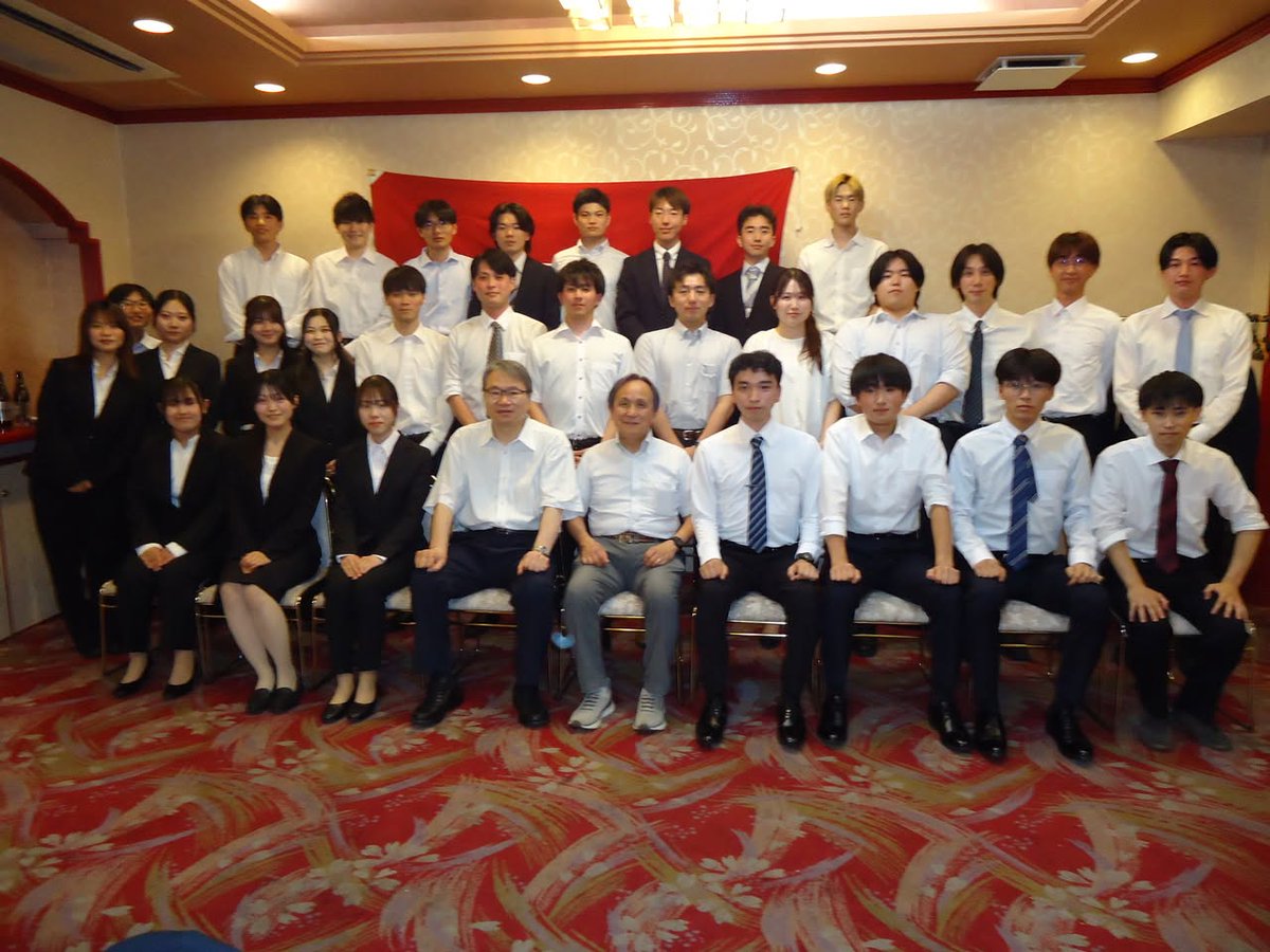 kyushidosokai's tweet photo. HP更新情報

令和８年度九州歯科大学陸上部新歓コンパ
 第５８回全日本歯科学生総体陸上競技大会壮行会
令和８年6月13日（土）小倉飯店にて、本年度の新入生歓迎コンパが、陸上部部長の口腔病態病理学教授　松尾　拡先生ご出席のもと開催されました。
https://t.co/JshaRBWRUK https://t.co/JPwUhQpoin