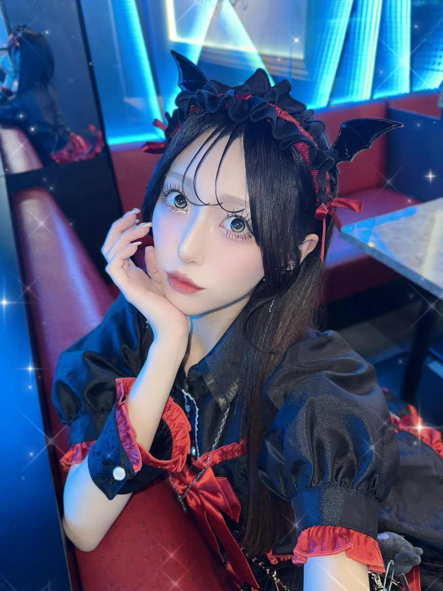 Blanc_Bael's tweet photo. ⛓️6/20㈯🦇

りる　　13-21 @rpg01_riru 
こもも　15-23 @Blanc_komomo 
えり　　17-23★ @blanc_eri_ 
はに　　14-23★ @moon_hani__ 

★がついているメンバーは(@Noir_Seraph)or(@Blanc_Bael)になります
どちらでもご案内できますのでそのままご来館ください

#秋葉原 #コンカフェ #求人募集 https://t.co/hkucDyZrAf