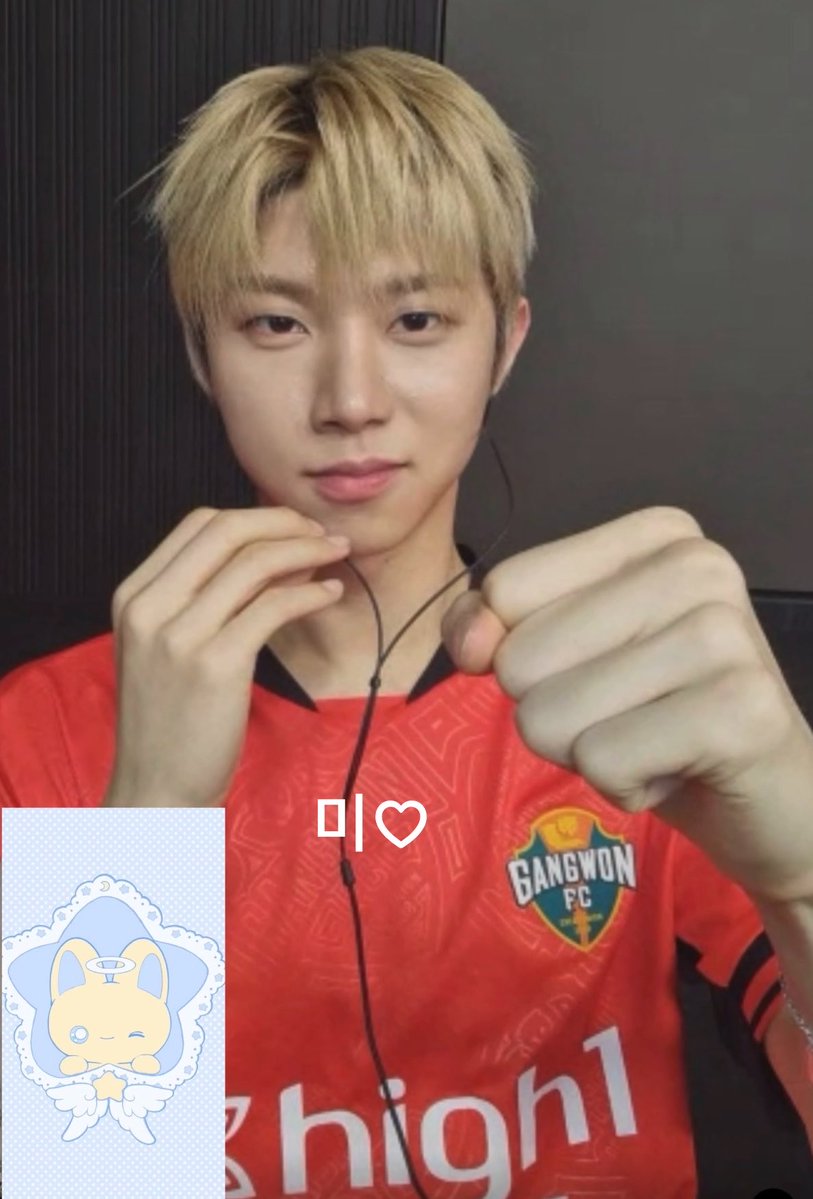chw12O4's tweet photo. 축구를 사랑하는 남자 최현우⚽️
대한민국🇰🇷화이팅❗️ https://t.co/Ge5p0dMsCB