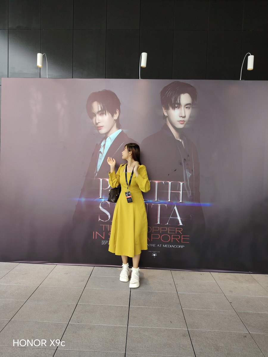 NweNwe91057's tweet photo. @GMMTV @perthppe @Ppsanta See you 🖤🤍❤️‍🔥
#pappe
#KDPPE
#perthsantaTimeStopperInSG https://t.co/6BcJu34Jyp