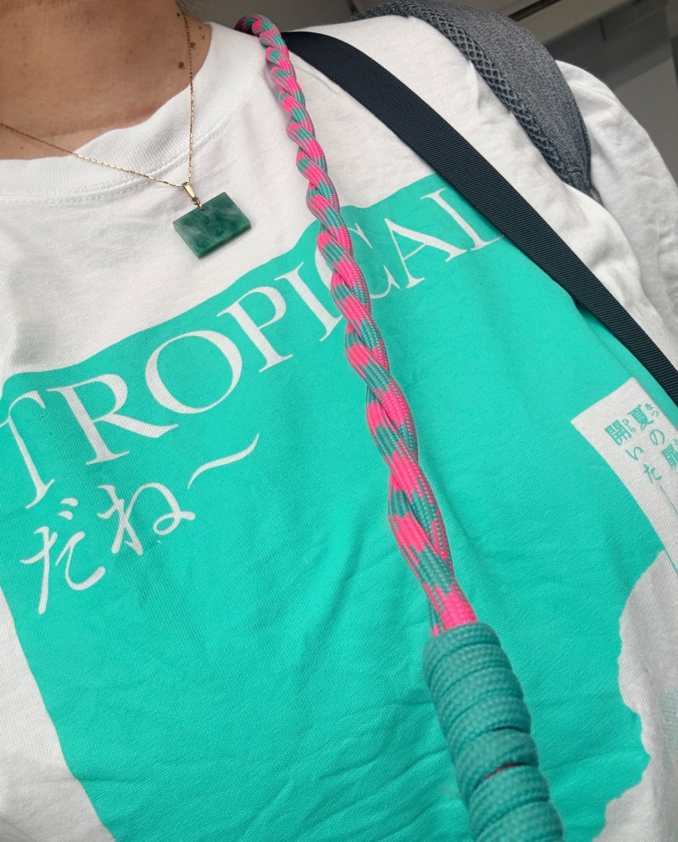Mee_Moo_Maa's tweet photo. やついフェスには行けないけど、仕事で渋谷に行くので、そこはやっぱり正装しないとね。

ということで、お仕事ですが着用します。
やつい愛ww https://t.co/14qSdf7kJ2