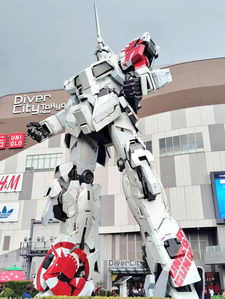 reon_tetsudo's tweet photo. エンブレムやらが追加されてた
そのうちマーキングシール付プラモが出そう https://t.co/gRK9I2V4aJ