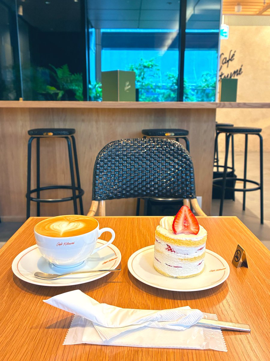 pyon_kimagure's tweet photo. Short Cake
Cappuccino

【CAFE KITSUNE】
福岡県 福岡市 中央区 天神 ONE FUKUOKA  2F https://t.co/hsJNSR0br6