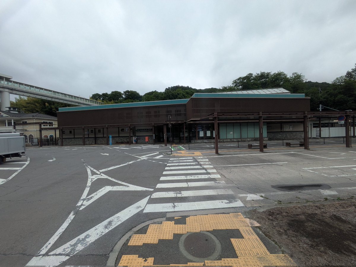 torokko165's tweet photo. 長野原草津口駅からは
JRバスで草津温泉♨️
ぐんまワンデーローカルはJRバスもOK

草津温泉だけの目的でも
高崎駅往復1400円
フリーパス端の駅の深谷駅から往復
2500円オトク
Suicaを使うのはもったいない https://t.co/hfz8YTKROa