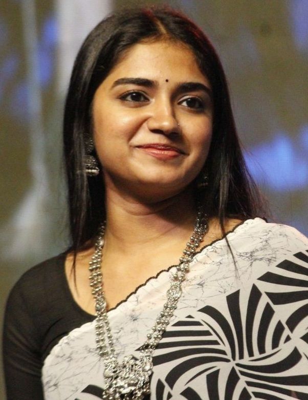 karuvachi_offcl's tweet photo. சாய்ந்து கொள்ள
தோள் தேடினேன்..

ஏந்தி கொண்டாய்
அன்பால்-என் இதயம்
எங்கும் நிறைந்தவனாய்..😍 https://t.co/1HzdvZb9Pi