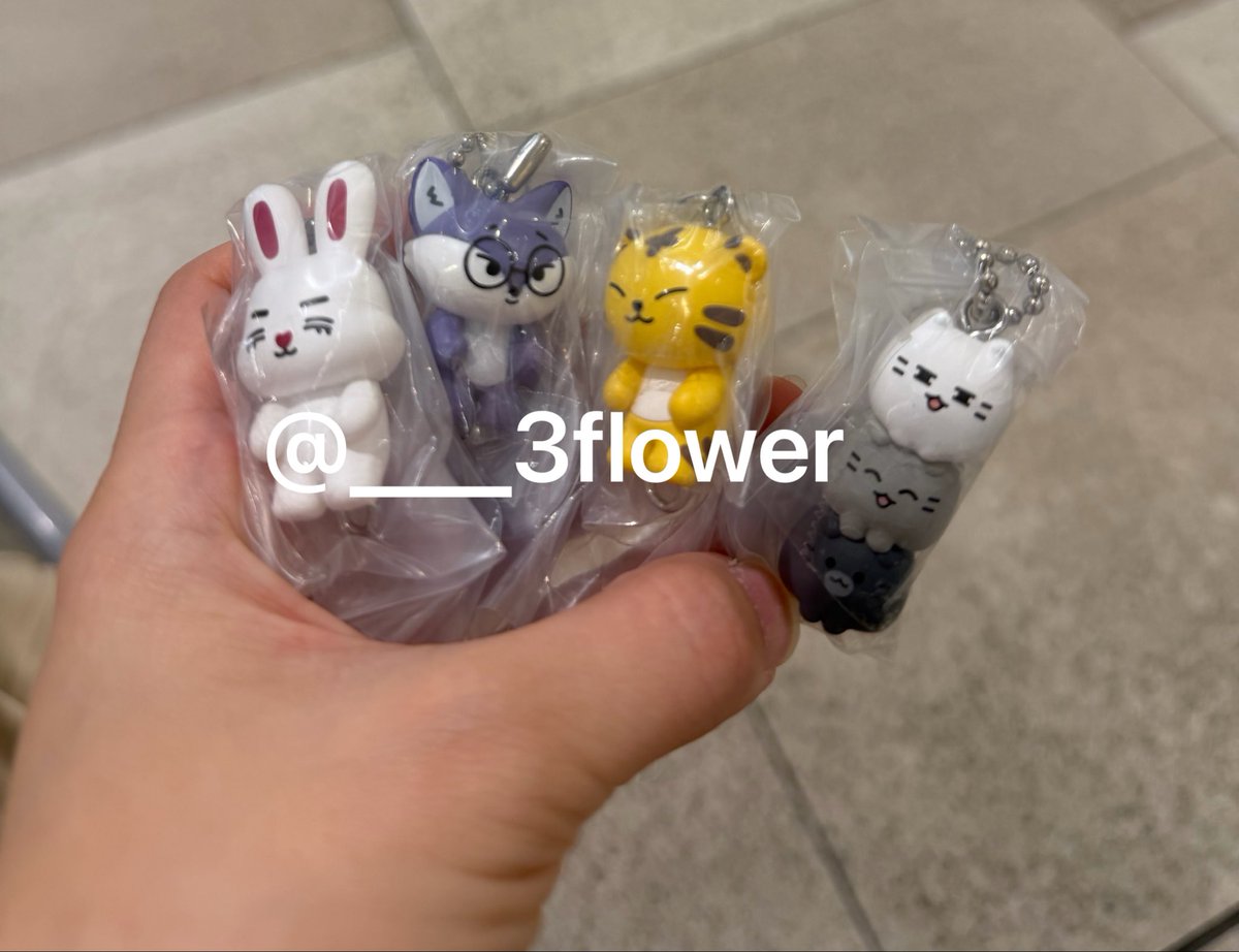 _____3flower's tweet photo. @Miporrron 検索より失礼致します🙇🏻‍♀️"
当方⛓️ウォヌ(未開封)所持しております。
ジョンハンとの交換は可能でしょうか？
ご検討の程よろしくお願い致します🙇🏻‍♀️" https://t.co/0aPWtsyQ4r