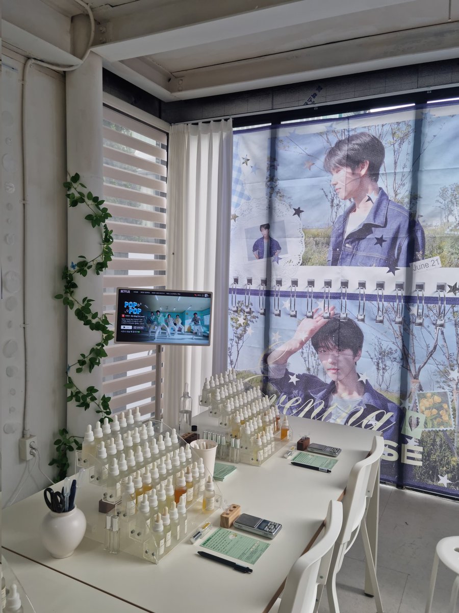 All_about_IRE's tweet photo. 향수만들기 기대됩니다💚
#Evening_primrose
#Bloom_in_yourtime
#당신만의속도로_당신답게피어나길_재희
#JAEHEE #재희 #ジェヒ #NCTWISH #엔시티위시 #재희생카 https://t.co/O8NU2E03Cl