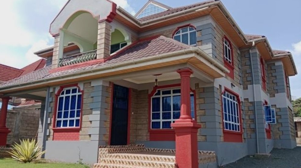 k_auctioncenter's tweet photo. 🚨🏡 MEMBLEY MANSION DEAL! 🏡🚨

✨ 5 Bedroom Mansion + SQ 📍 Membley Estate, Ruiru 🌳 Approx. ¼ Acre 🔒 Prime &amp; Secure Neighborhood

💰 Only Ksh 25 Million

A rare opportunity to own a spacious executive home in one of Ruiru's most desirable estates.

📞 Call: 0726569501 https://t.co/ZN4JK7PPvk