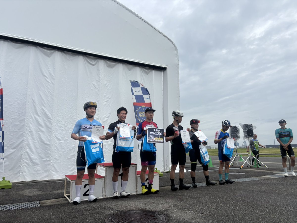 BicycleStep's tweet photo. 堺浜クリテリウムお疲れ様でした！！
昼から営業頑張ります💪 https://t.co/8NbXdyRsJ0