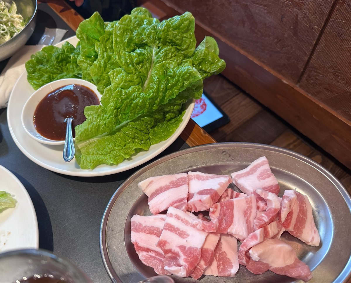 udongane's tweet photo. お写真以外にもすんんんごい頼んだよ腹いっぱい飲んだ食った！楽しかったーー！ https://t.co/NMX31kRJ82