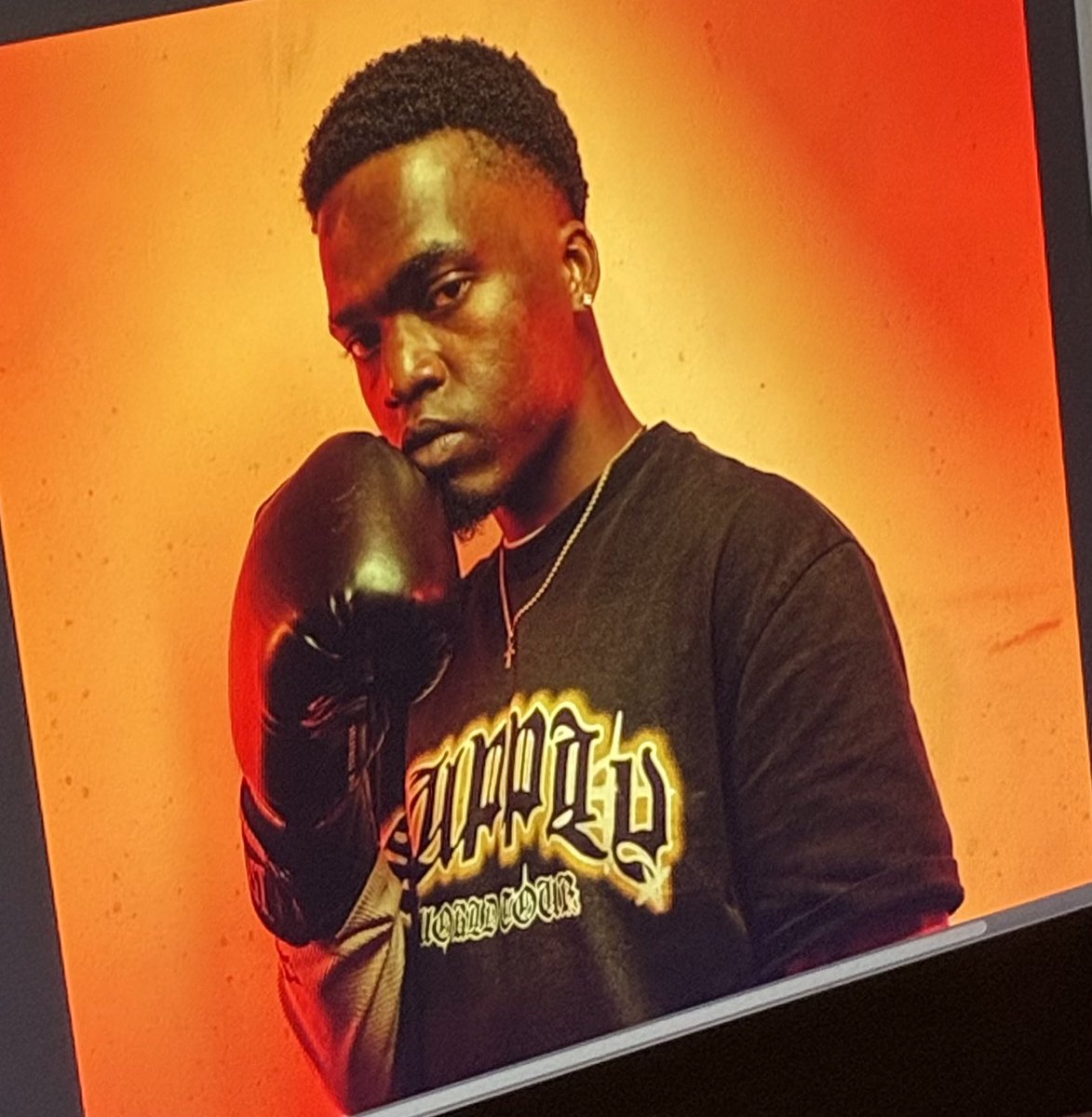 fvmousking's tweet photo. FIRST FIGHT TOMORROW AT 5PM 🥊 https://t.co/AWdMXbmpAT