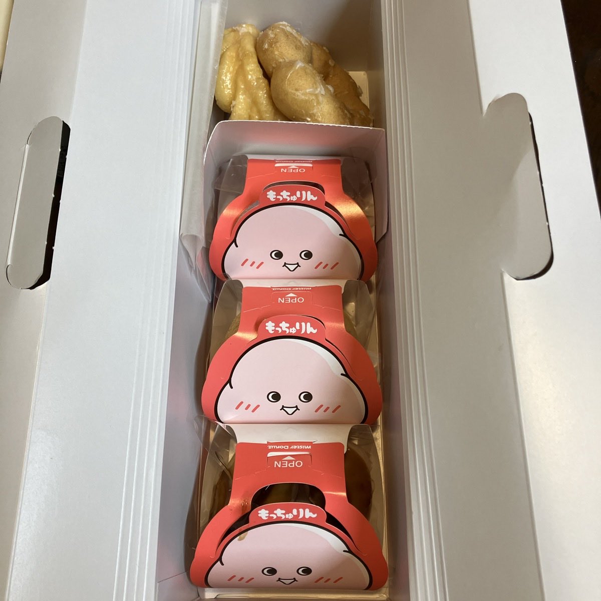 komler4's tweet photo. ならぶ役 https://t.co/GwLdoia1rO