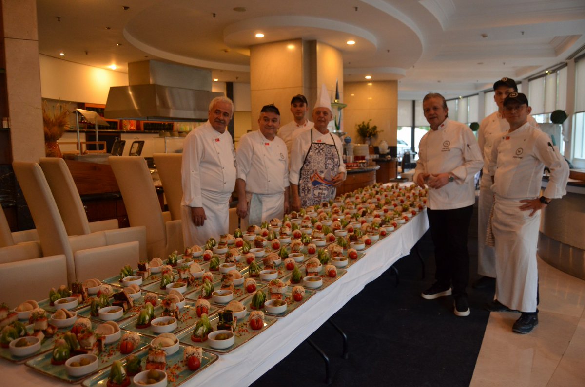 DplmtkGozlem's tweet photo. ANKARA’DA MALTA GASTRONOMİ ETKİNLİĞİ DÜZENLENDİ
Malta’nın Türkiye Büyükelçiliği ve Sheraton Ankara Otel &amp; Kongre Merkezi’nin işbirliğiyle, Malta Dışişleri ve Avrupa İşleri Bakanlığı ile Kültür Diplomasisi Fonu’nun desteğiyle Ankara’da bir Malta Gastronomi Etkinliği düzenlendi. https://t.co/YjZjycw9dS