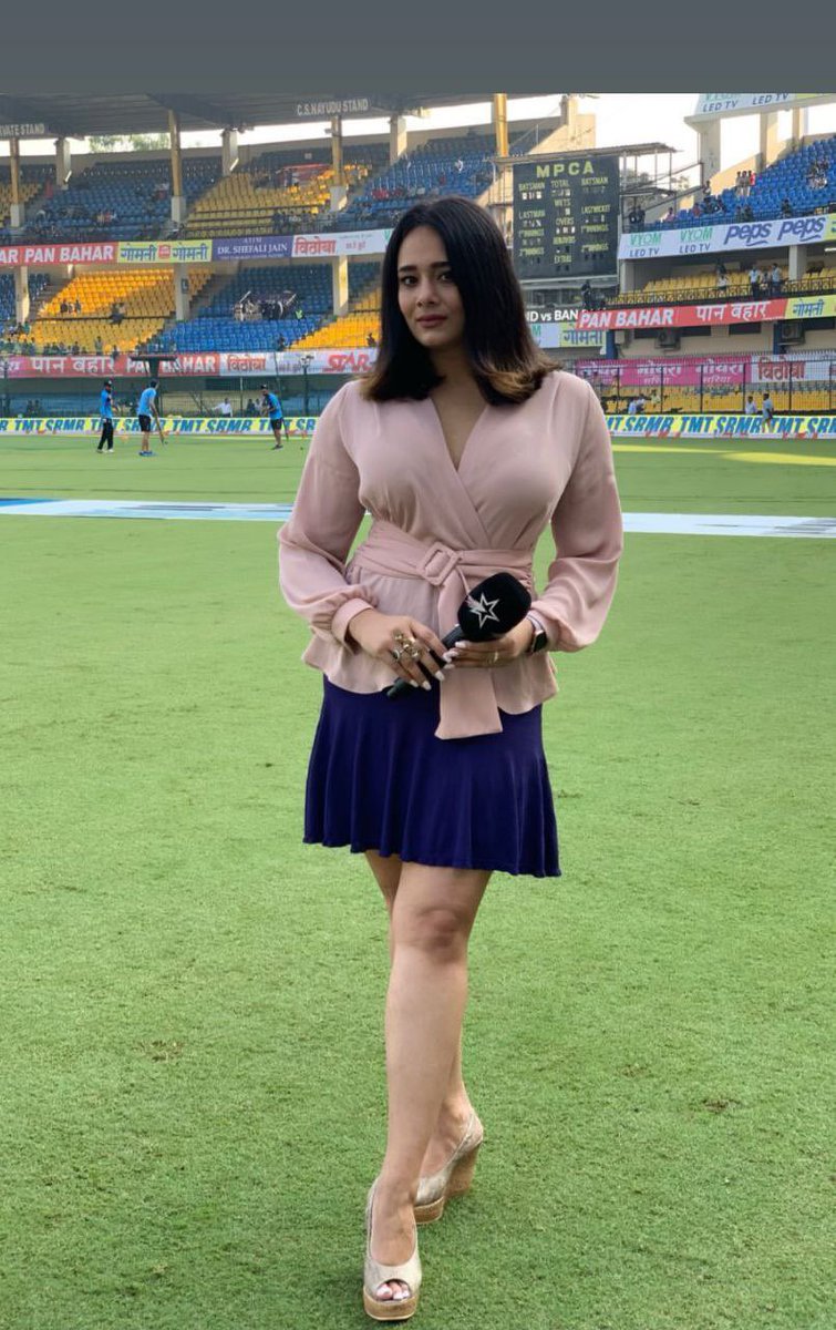 WAGS ADDICT tweet media
