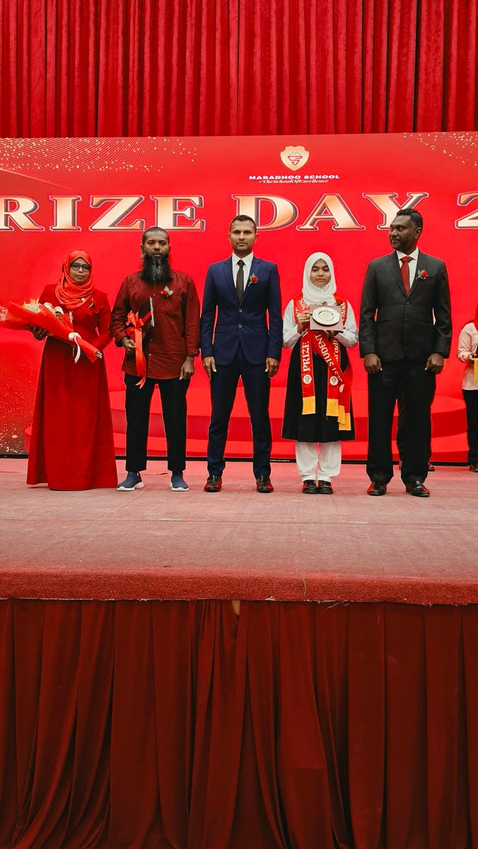 MaradhooSchool's tweet photo. Prize Day 2026
Congratulations to our Best All-Round Student! Aminath Zain Zamiyyu. Your hard work, leadership, and dedication have truly shone throughout the year. Wishing you continued success in all your future endeavors!
@MoEdumv
#maradhooschool https://t.co/7ER0Yrk7n7